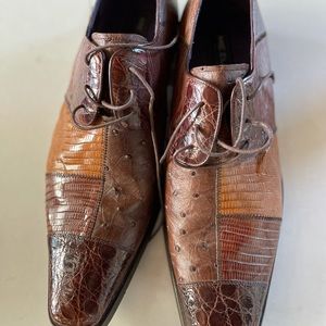 MEZLAN PLATINUM ALLIGATOR SHOES.